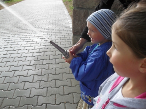 201206041517010.de_dei_hasici_160